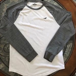 Men’s Long Sleeve Hollister Shirt size small